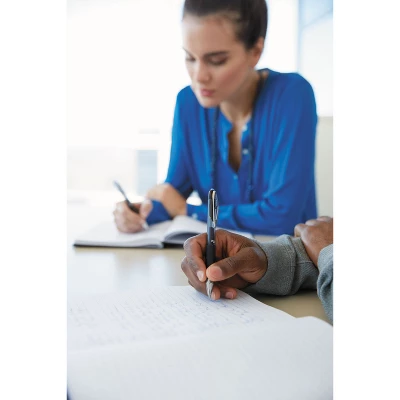 Uni-ball 207 Retractable Gel Pen 0.7mm Ink Pink Barrel 2003896 1 Uni-ball 207 Retractable Gel Pen 0.7mm Ink Pink Barrel 2003896