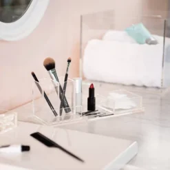 RUSSELL + HAZEL Acrylic Bloc -Office Supplies GUEST decb5d1c 1c23 47c4 bc2e 34dd467d90b3